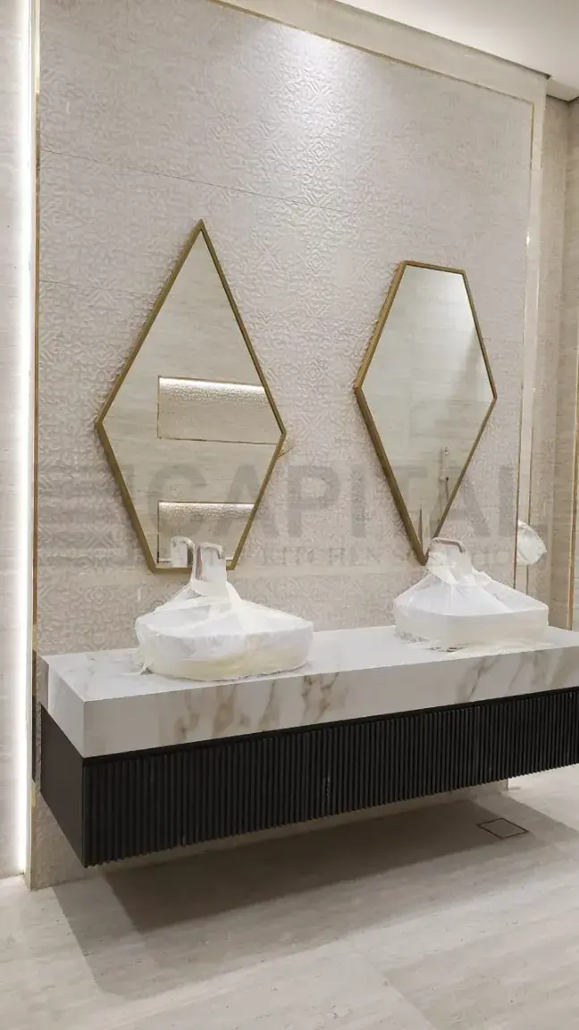 Mirros With Frame