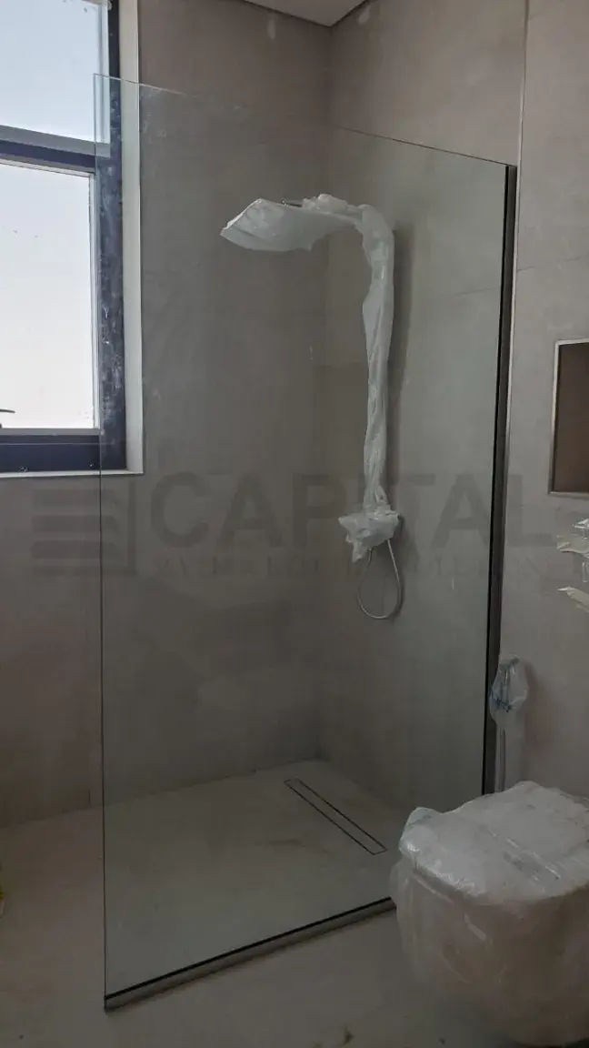 Fixed Glass