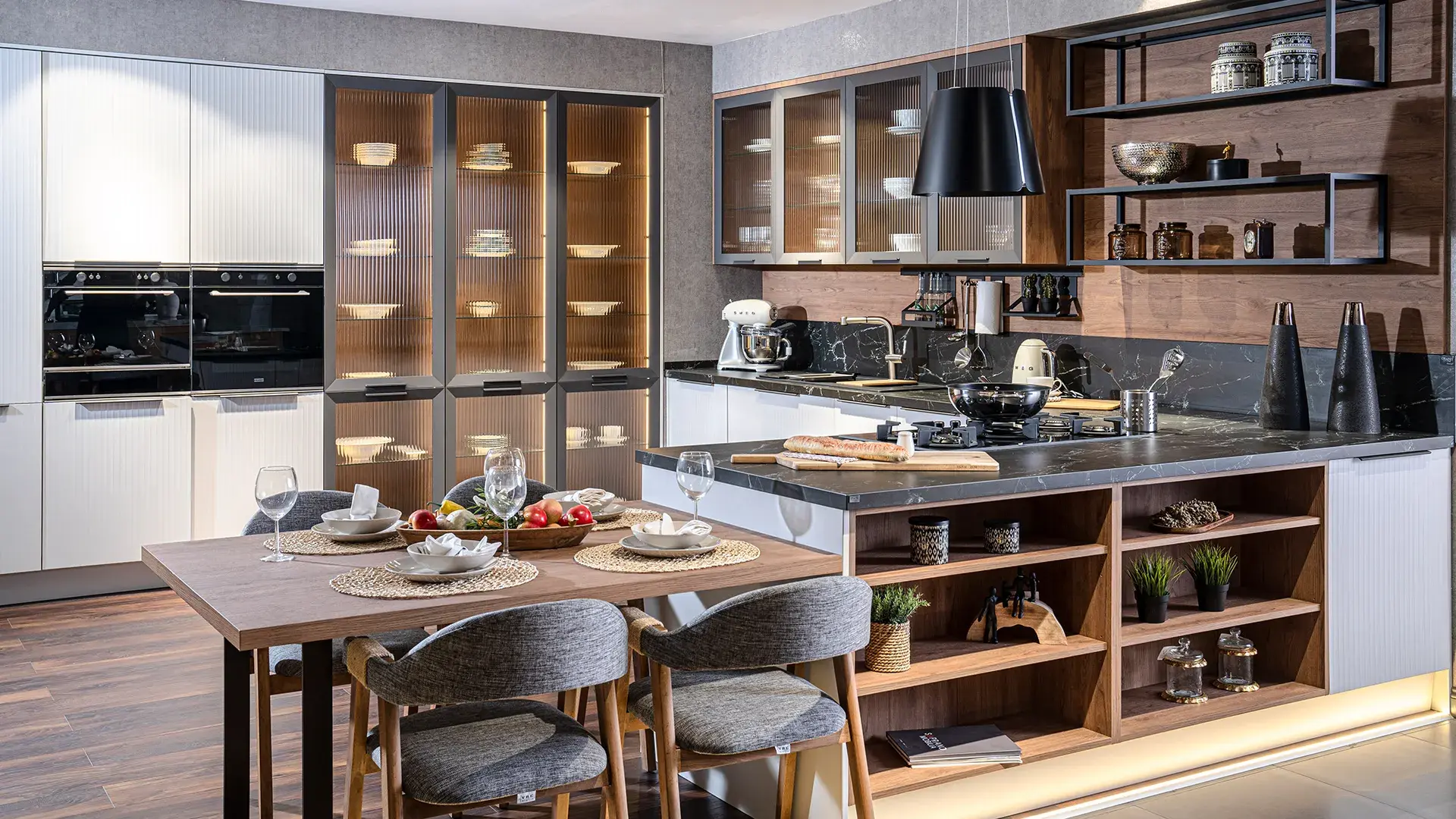 kitchen-cabinet