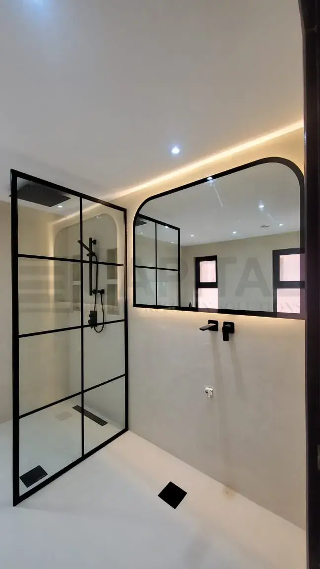 Fixed Glass