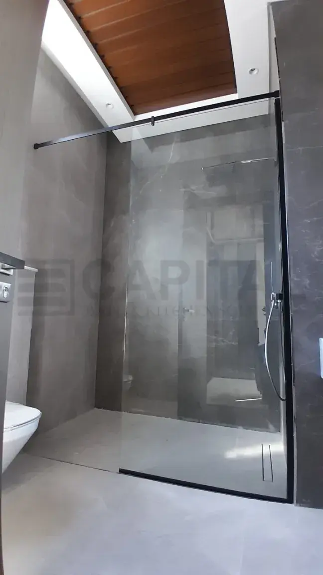 Fixed Glass